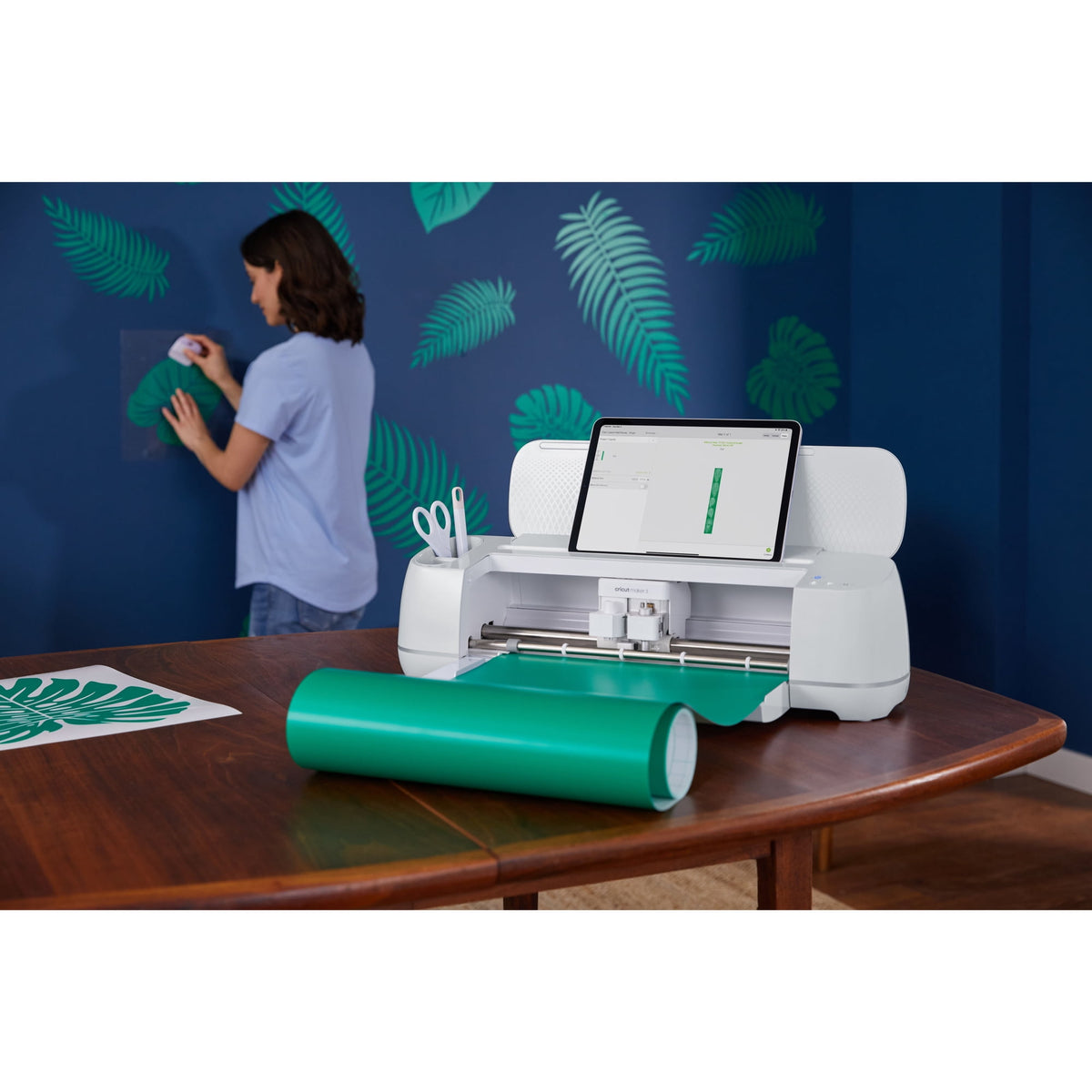 Cricut Smart Vinyl Removable (3 ft), Red, 13" x 36" Roll — product image 3