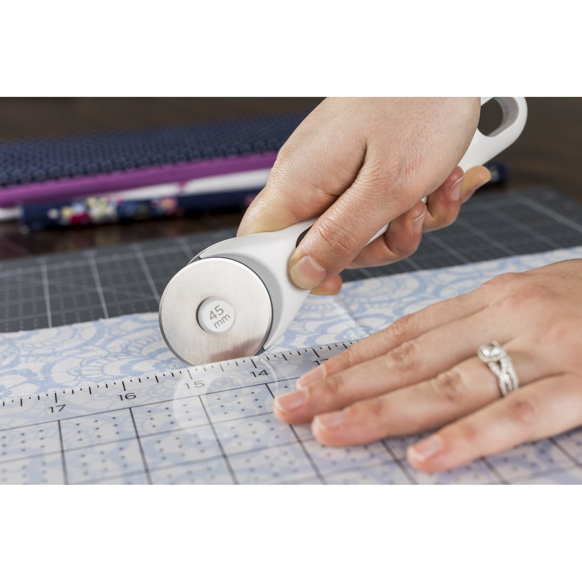 Cricut® Rotary Cutter, 45 mm — product image 4