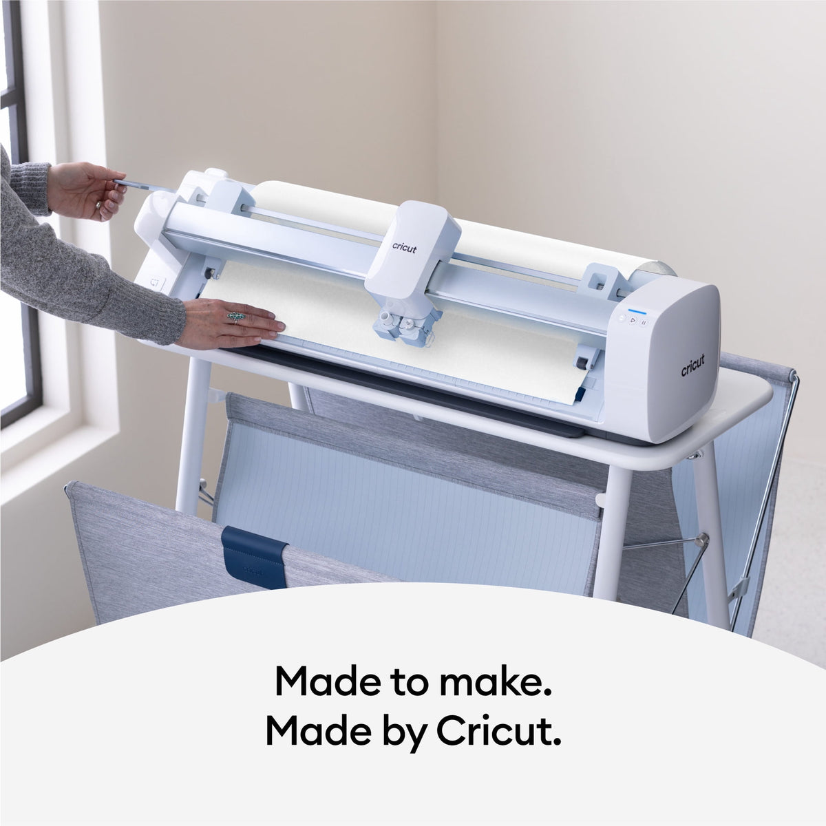 Cricut Venture Smart Iron-On Vinyl Glitter (25 in x 5 ft), 25" x 60" — product image 4