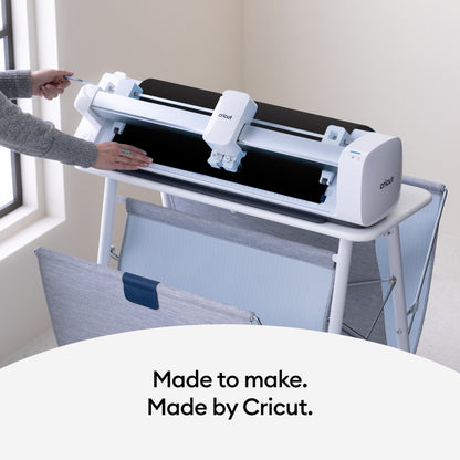 Cricut Venture Smart Iron-On Vinyl (25 in x 5 ft), 25" x 60" — product image 4